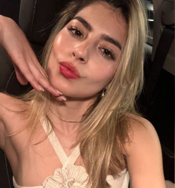 Elinna l’Éblouissante Escort Paris