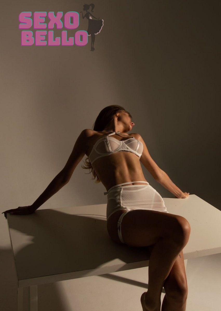 Olesya la Douce Escort Paris