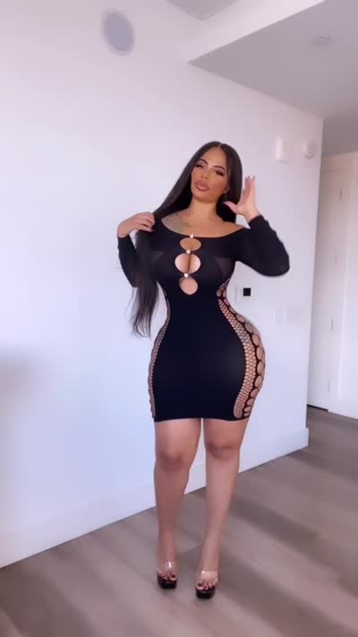 Sunshine Radostina Escort Paris