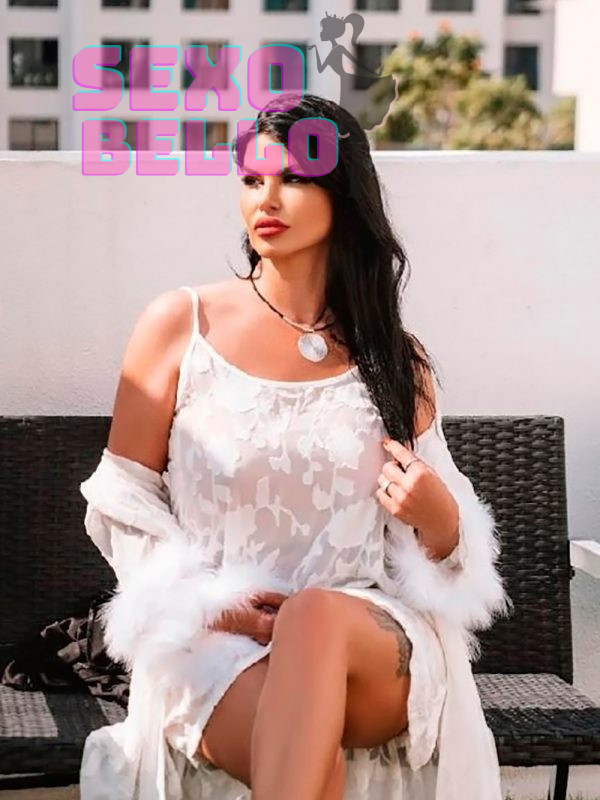 Lovebug Lola dans Paris | sexemodels.org