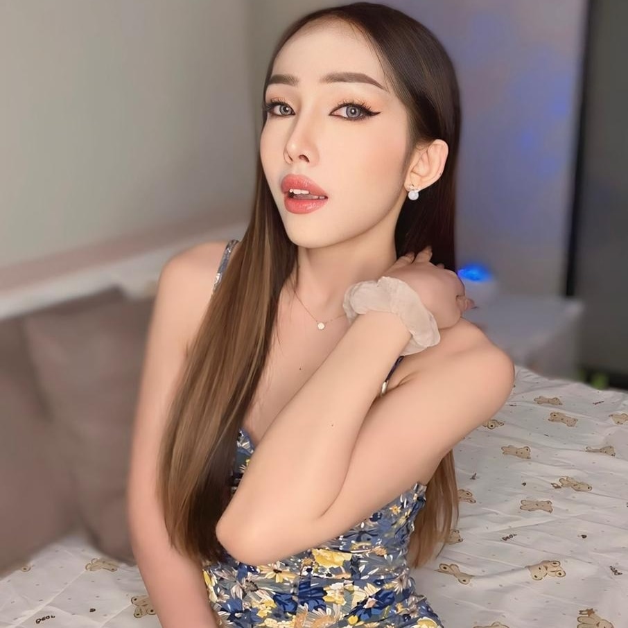 Romantic Soo-jin Escort Paris