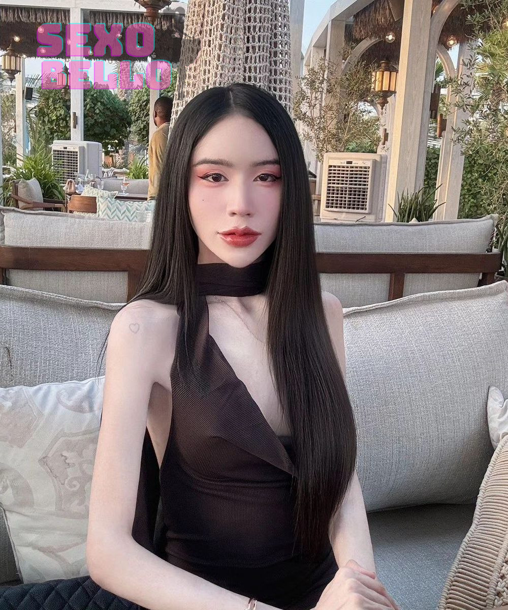 Charmante Mika Escort Paris