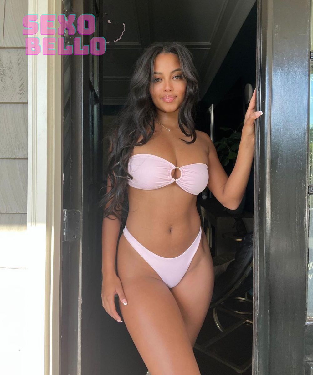 Priya la Divine