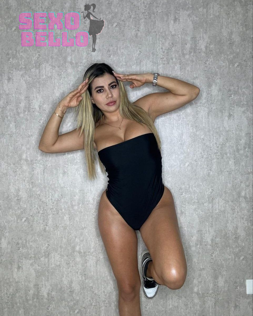 Elegant Anke Escort Paris