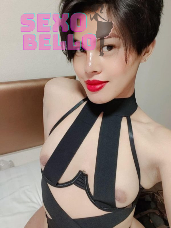 Tempting Trang in Paris | sexemodels.org