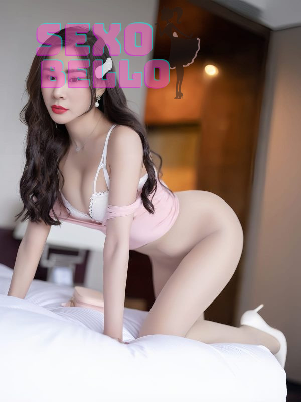 Affectionate Areum in Paris | sexemodels.org