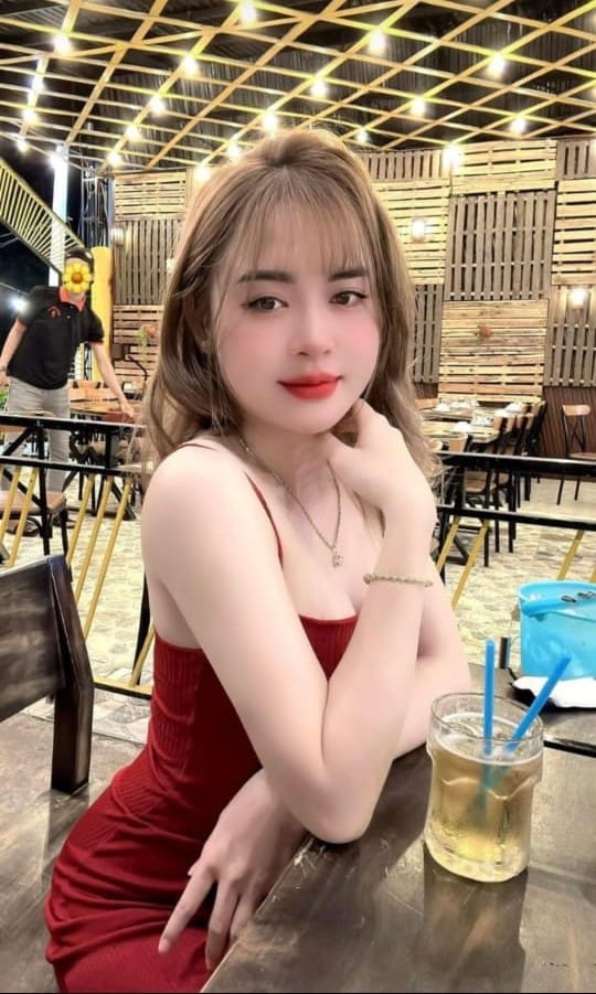 Elegant Ying Escort Paris