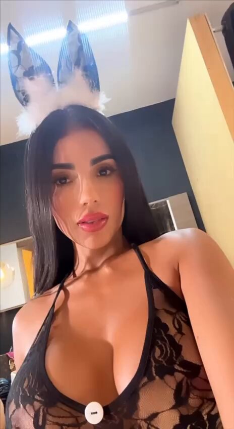 Graceful Fernanda Escort Paris