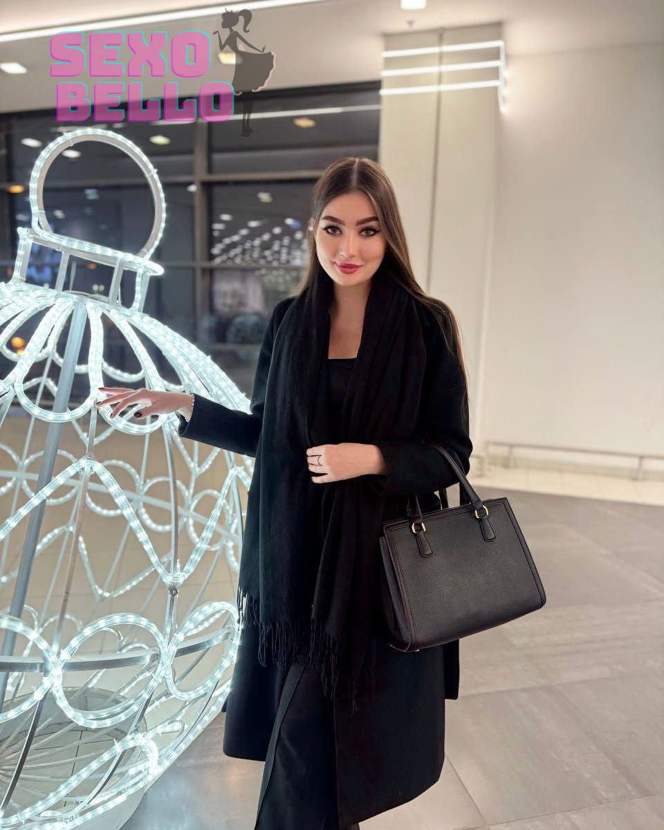 Loyal Nikol Escort Paris