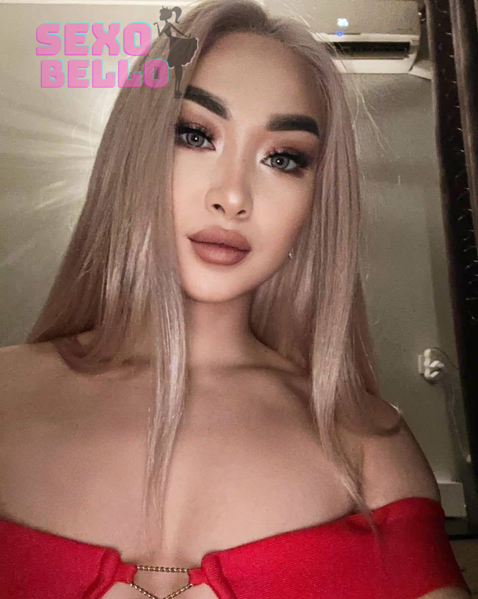 Glamorous Mei Escort Paris