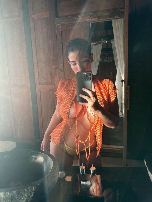 Belle Louise Escort Paris