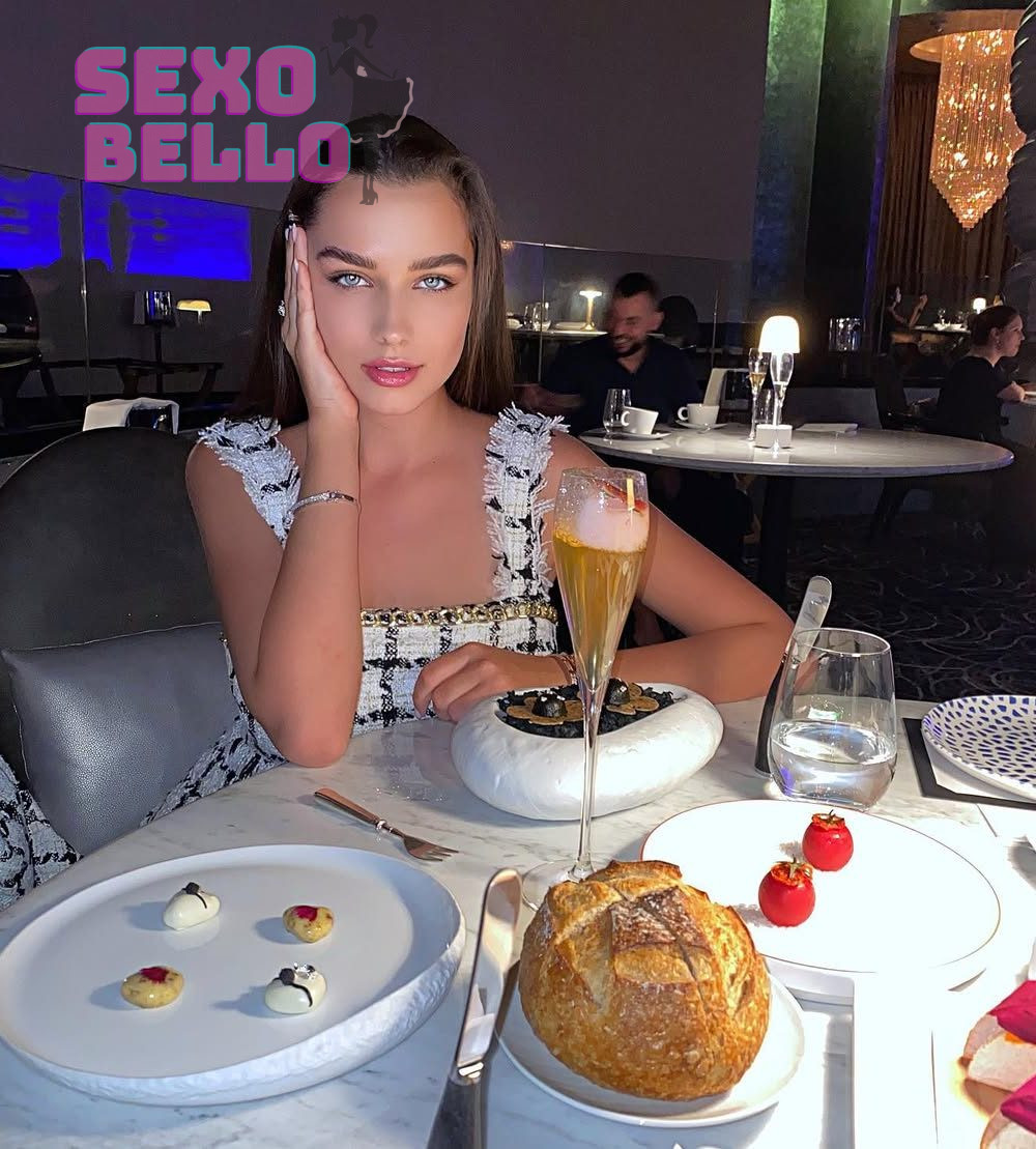 Satisfaire Catalina Escort Paris