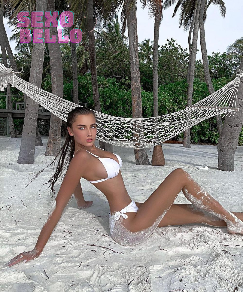Satisfaire Catalina Escort Paris