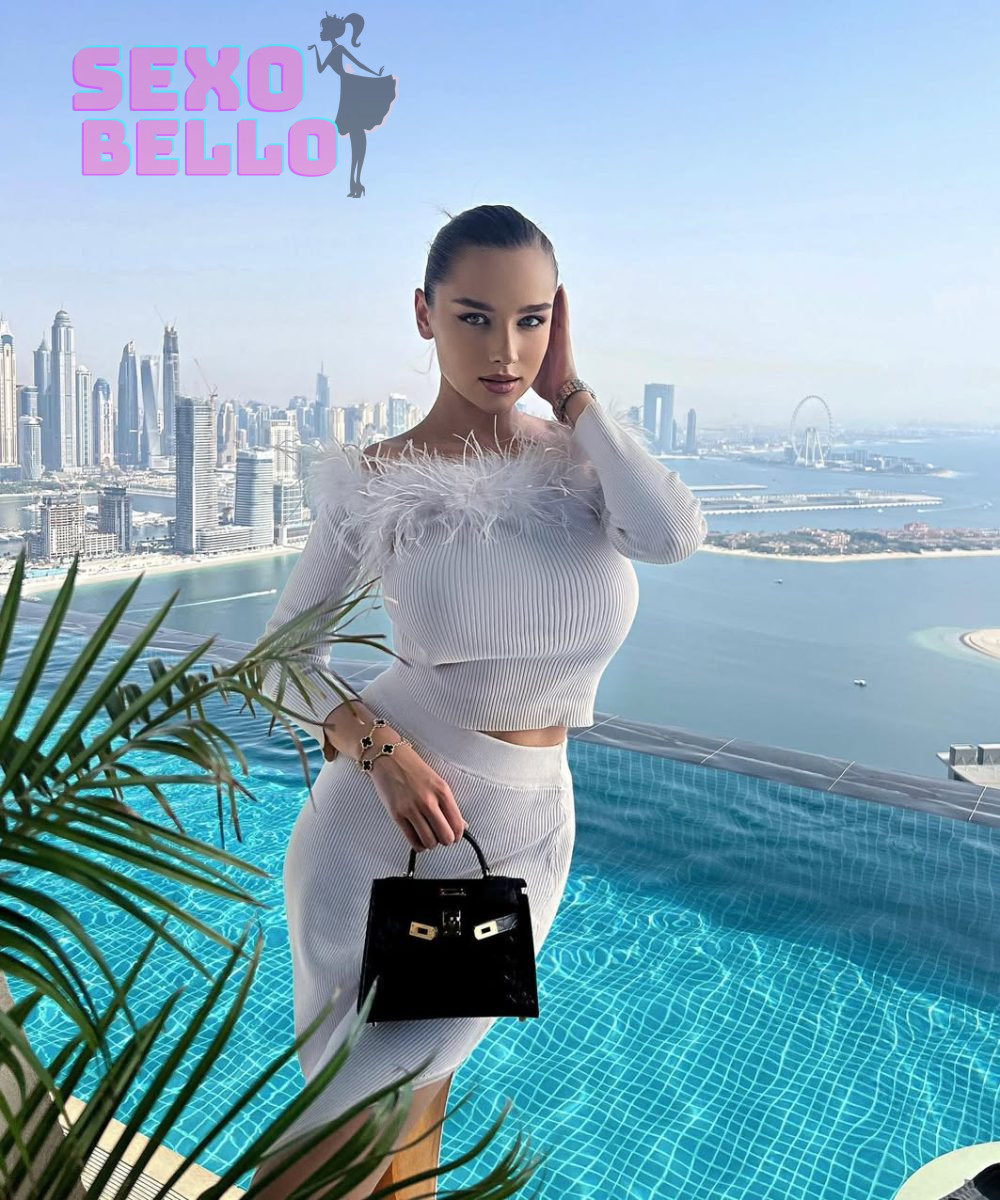 Satisfaire Catalina Escort Paris