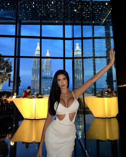 Belle Carmen Escort Paris