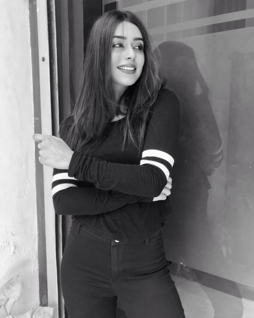 Charmante Lucie Escort Paris